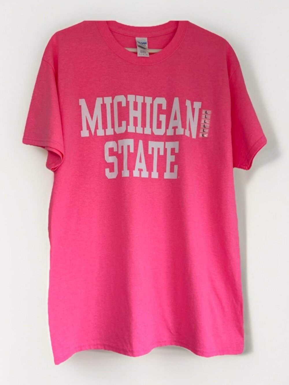 New ! Michigan state t shirt Women’s Large heavy weight cotton neon pink